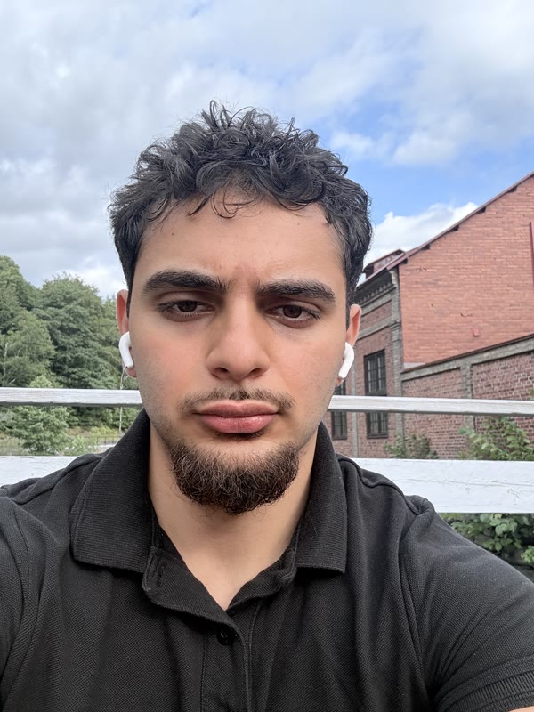 Hassan, MrFreeInfo